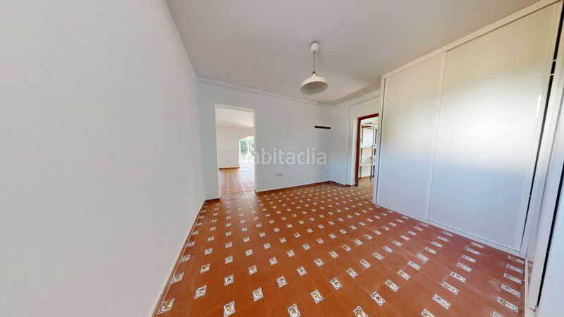 Foto 8f234b05-fe2a-4a9c-a812-73e03ba624fe. Alquiler chalet  en alquiler en simón verde, 5 dormitorios. en Mairena del Aljarafe