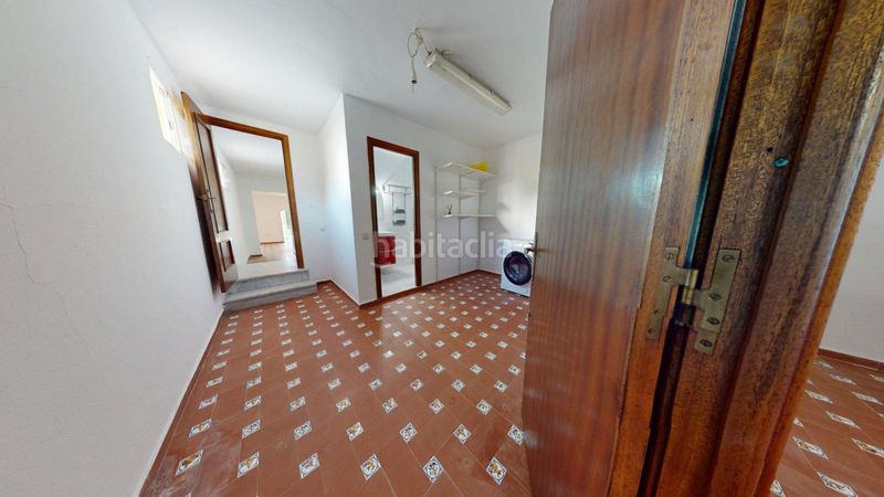 Foto a14f0baf-058a-4a39-8ad6-e38687f21c38. Alquiler chalet  en alquiler en simón verde, 5 dormitorios. en Mairena del Aljarafe