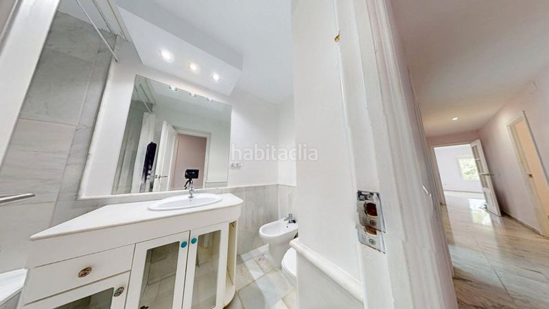 Foto abc76cff-395c-4e75-a952-30b2a70cc819. Alquiler chalet  en alquiler en simón verde, 5 dormitorios. en Mairena del Aljarafe