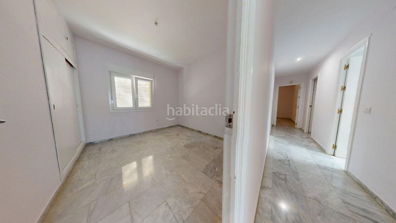 Foto be10fb79-b5ee-4be4-97c7-d7b3638cad75. Alquiler chalet  en alquiler en simón verde, 5 dormitorios. en Mairena del Aljarafe
