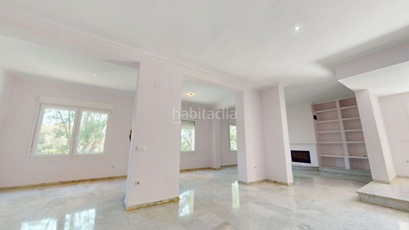 Foto d9151d02-9909-481c-982d-3c36a2280810. Alquiler chalet  en alquiler en simón verde, 5 dormitorios. en Mairena del Aljarafe