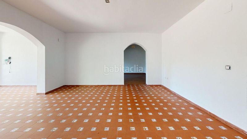 Foto dea5ad7b-d441-43f9-a90f-9a411433ba6a. Alquiler chalet  en alquiler en simón verde, 5 dormitorios. en Mairena del Aljarafe