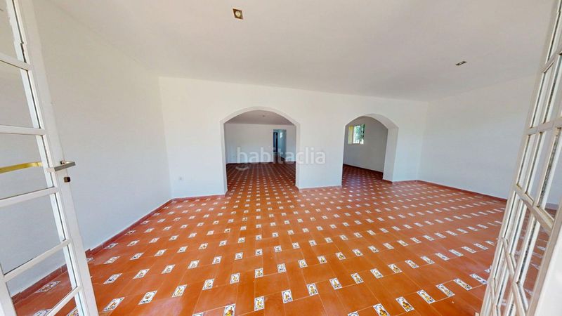 Foto f22c4dc3-0b66-4df9-aa06-759a9483c5cf. Alquiler chalet  en alquiler en simón verde, 5 dormitorios. en Mairena del Aljarafe
