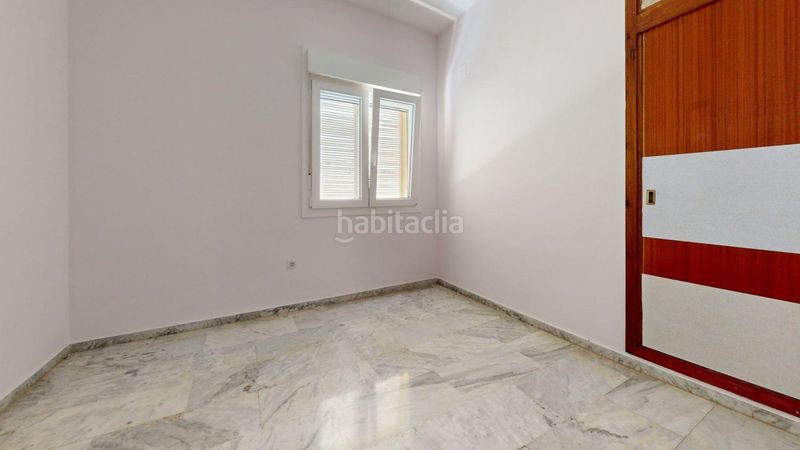 Foto f4813e13-35aa-4c2c-a059-3565e560f08a. Alquiler chalet  en alquiler en simón verde, 5 dormitorios. en Mairena del Aljarafe