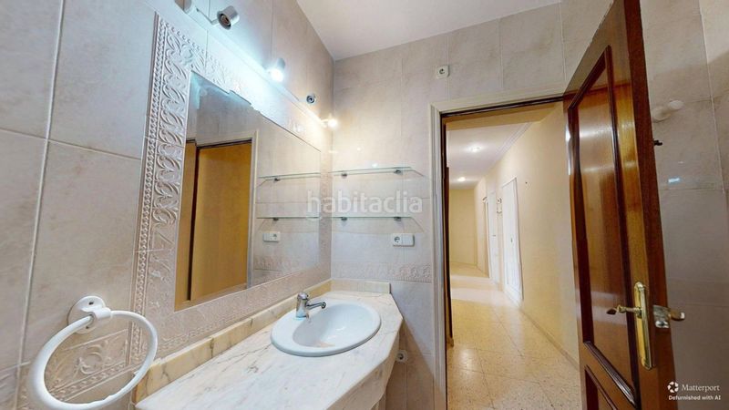 Foto 524e07c5-2eca-4a61-b2dd-eea1f9bdda20. Pis amb aparcament a Los Remedios Sevilla