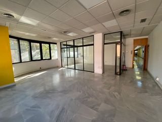 Rent Office space  Reino unido. Oficina en alquiler en la palmera, 2 dormitorios.