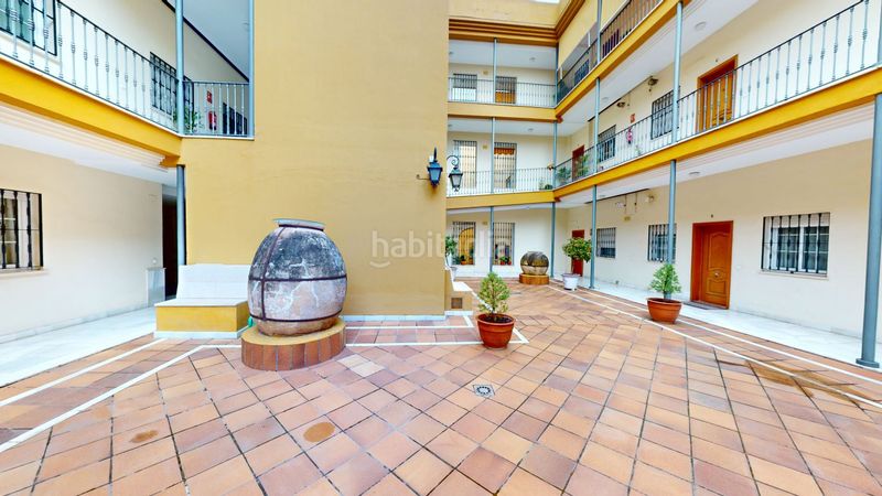Foto 4a851466-4559-4f5e-a69c-fbd7d9356245. Pis amb calefacció aparcament a Triana Casco Antiguo Sevilla
