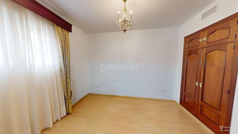 Foto 5ee7e2a3-1b07-4f76-bce5-c58195256fa0. Pis amb calefacció aparcament a Triana Casco Antiguo Sevilla
