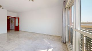 Rent Flat  Portobelo. Piso en alquiler en nervión, 3 dormitorios.
