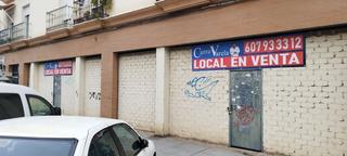 Local commercial à Avenida reyes catolico 52