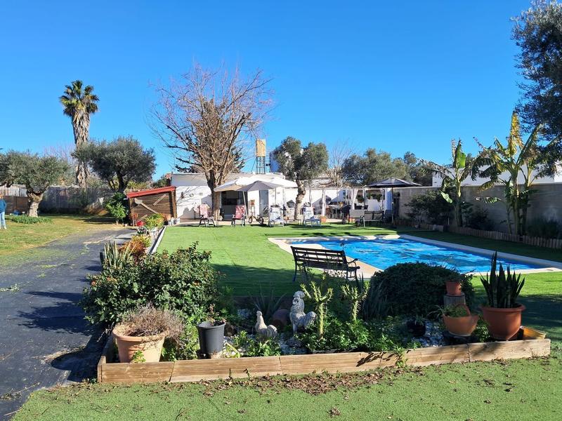 Foto 448884ef-608a-4209-ae6f-61f547dc32c8. Chalet mit pool in Entrenúcleos Dos Hermanas