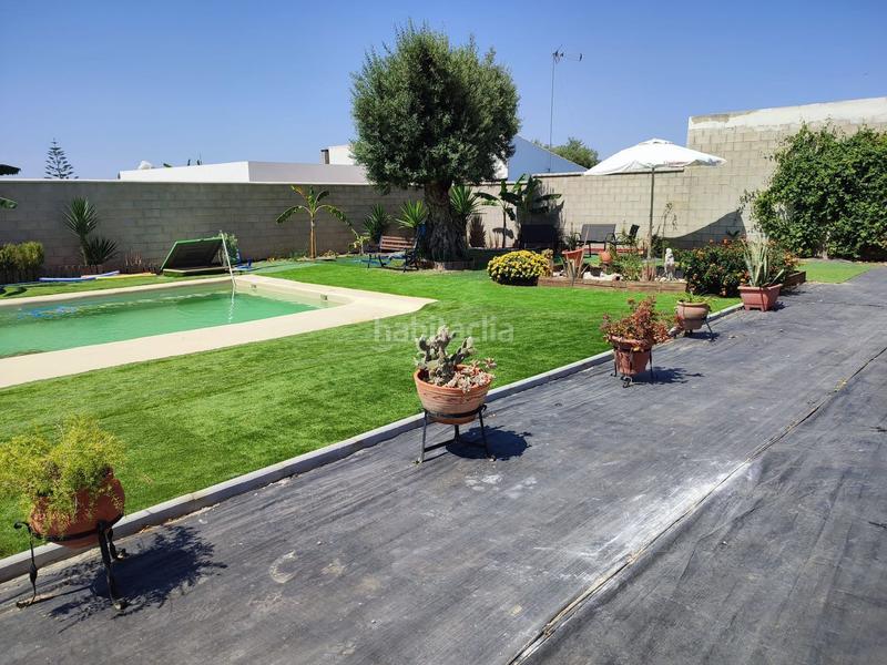 Foto f98ad60c-bafa-4e7d-8165-f0584c706039. Chalet mit pool in Entrenúcleos Dos Hermanas