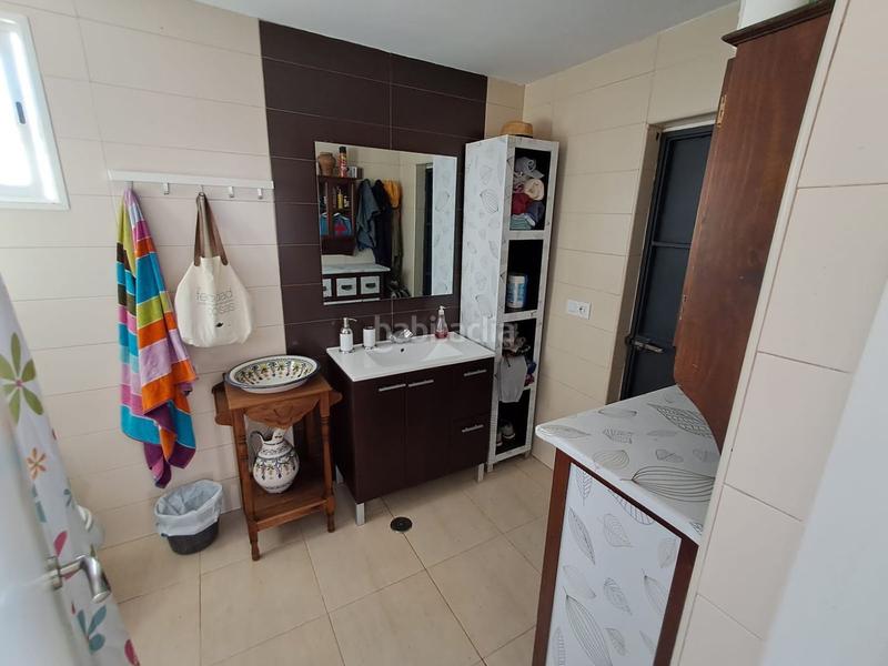 Foto 0601423f-db56-43df-90f3-d10bbeca0564. Chalet con piscina in Entrenúcleos Dos Hermanas