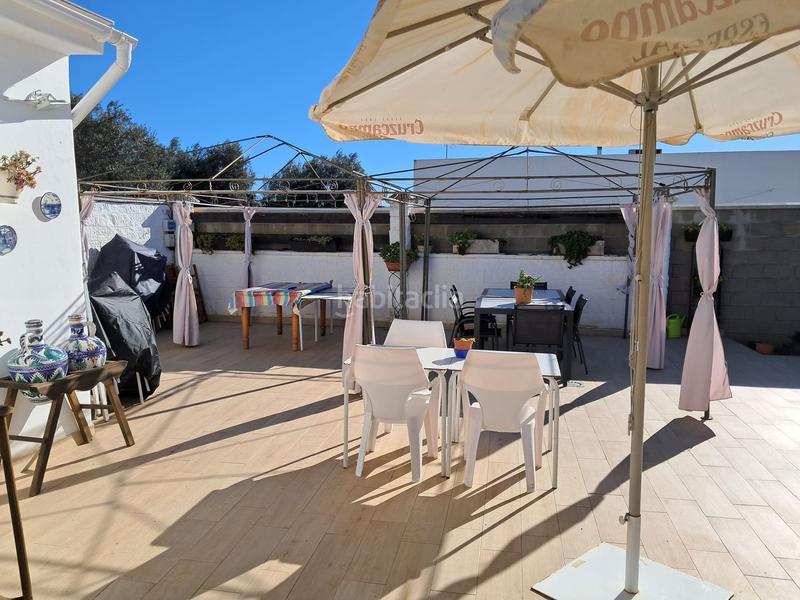 Foto a0469109-6fd4-49f0-ab76-7912eeeb38c1. Chalet con piscina in Entrenúcleos Dos Hermanas