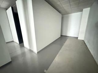 Business premise in Calle Amancio Renes