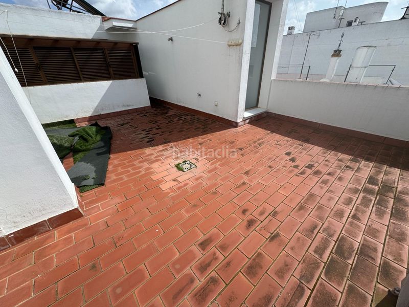 Foto b7c90f9a-e366-4c41-8616-94d0746d1fe1. Casa amb aparcament piscina a Centro - Doña Mercedes Dos Hermanas