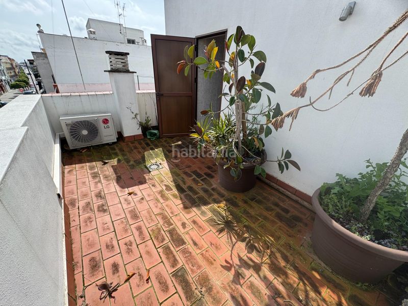 Foto c98ad175-40dd-42fc-a6f9-196e7dd55755. Casa amb aparcament piscina a Centro - Doña Mercedes Dos Hermanas