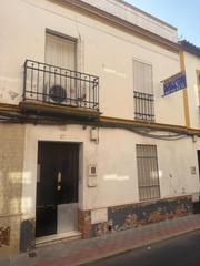 Casa  Calle calle de manuel de falla, 17. Vivienda para derribar en manuel de falla