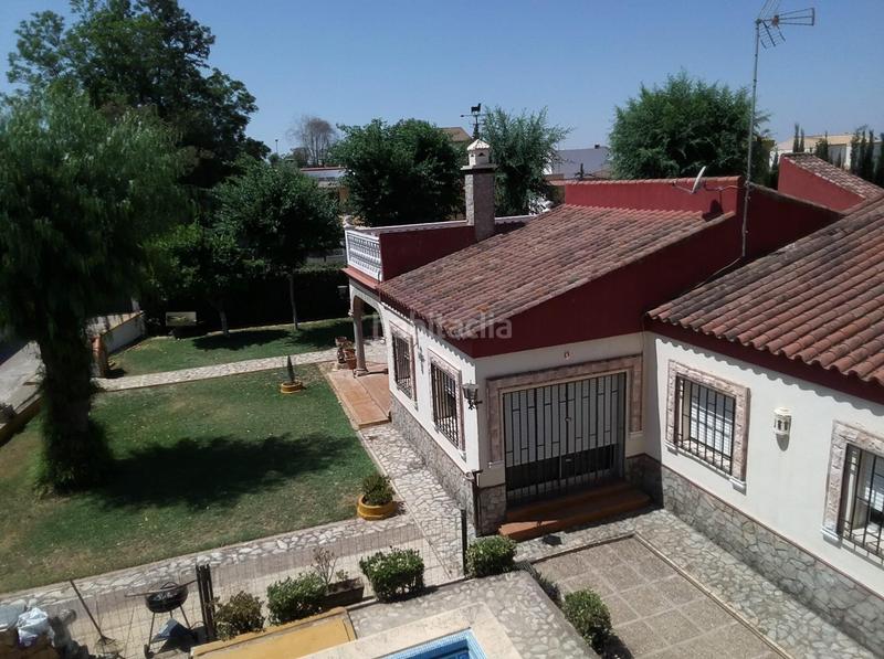 Foto 0184795b-8886-4b2c-8af2-e47237418f12. Xalet amb calefacció aparcament piscina a Oromana Alcalá de Guadaira