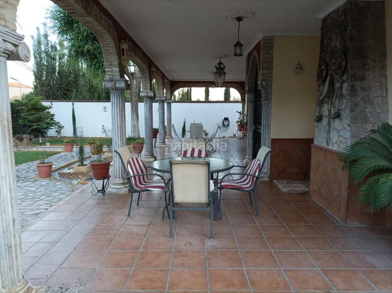 Foto 0332fa96-d4af-44db-811a-91a86f564562. Xalet amb calefacció aparcament piscina a Oromana Alcalá de Guadaira