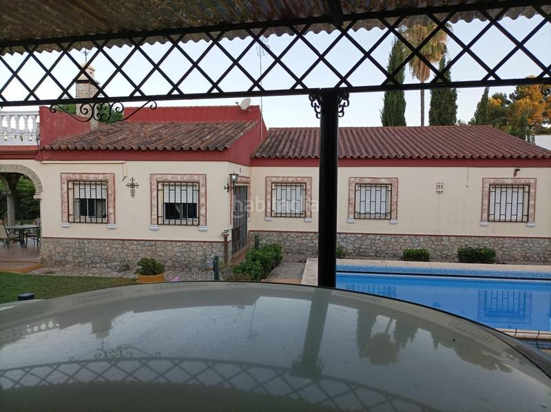 Foto 8a0afb4b-2e20-46e2-9acd-2f996a14cdf1. Xalet amb calefacció aparcament piscina a Oromana Alcalá de Guadaira