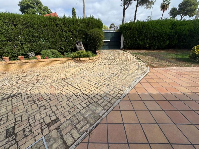 Foto 044eb1de-639b-4eea-980f-992f87bcbcf3. Xalet amb calefacció aparcament piscina a Oromana Alcalá de Guadaira