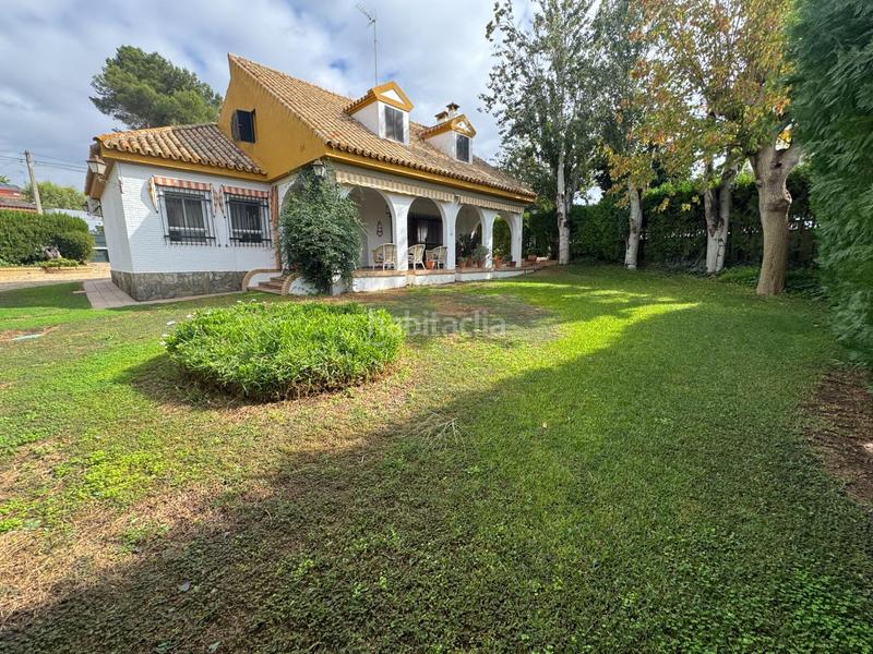 Foto 5e290881-67d7-4cb6-b44e-68f05c122223. Xalet amb calefacció aparcament piscina a Oromana Alcalá de Guadaira