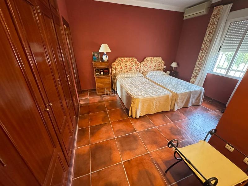 Foto c3c63824-1bc6-45c3-a8d6-882766b80db0. Xalet amb calefacció aparcament piscina a Oromana Alcalá de Guadaira