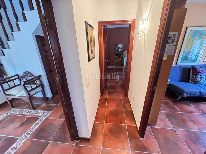 Foto c5584817-ee1b-4fc3-a242-cd7bf4078932. Xalet amb calefacció aparcament piscina a Oromana Alcalá de Guadaira