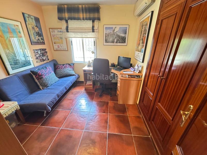 Foto c6c196ed-fdb1-46e0-89f5-232eddda976d. Xalet amb calefacció aparcament piscina a Oromana Alcalá de Guadaira