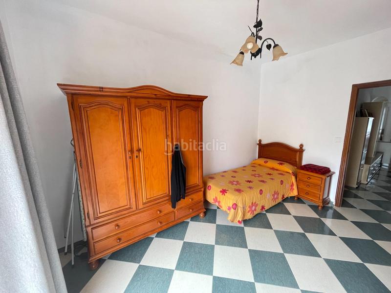 Foto 655a44bb-767b-426c-a993-e83e110addfb. House in calle de las bordadoras 26 in Centro - Doña Mercedes Dos Hermanas