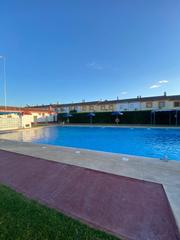 Casa en Avenida de Europa. Estupenda vivienda en montequinto