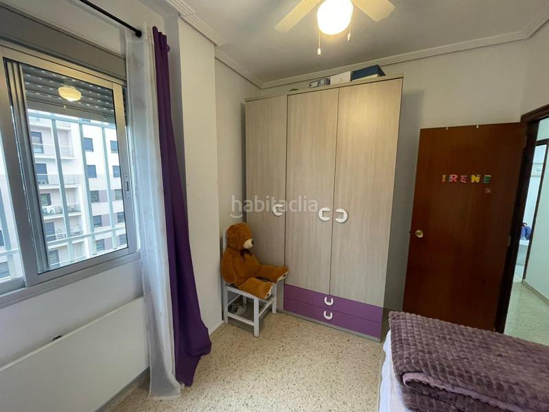 Foto 0da0601c-de31-47e9-94f1-1c7c1c6b0289. Piso estupendo piso este en colores - entreparques Sevilla