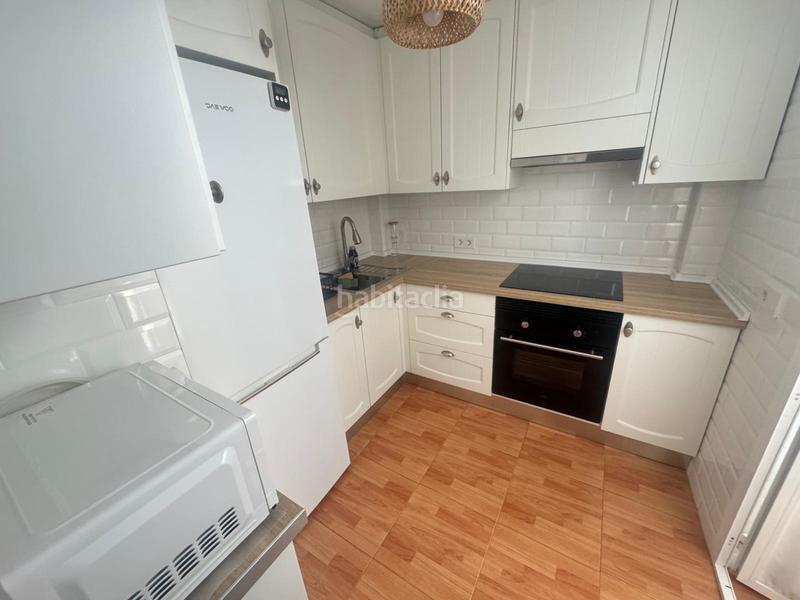 Foto 7f3d60a7-aae2-4ff8-a1b8-056d8264c26b. Pis amb calefacció aparcament piscina a Arco Norte - Avda España Dos Hermanas