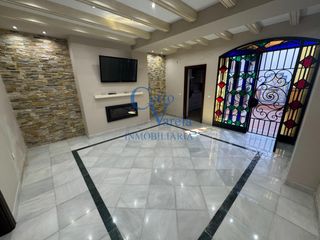 Casa a El Arenal - La Pólvora. Estupenda vivienda en pleno centro