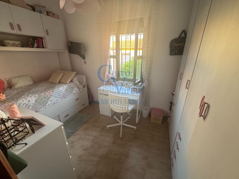 Foto 0e1f22c4-8896-4b99-a5ab-9ad975d86183. Casa amb calefacció aparcament a Centro - Doña Mercedes Dos Hermanas