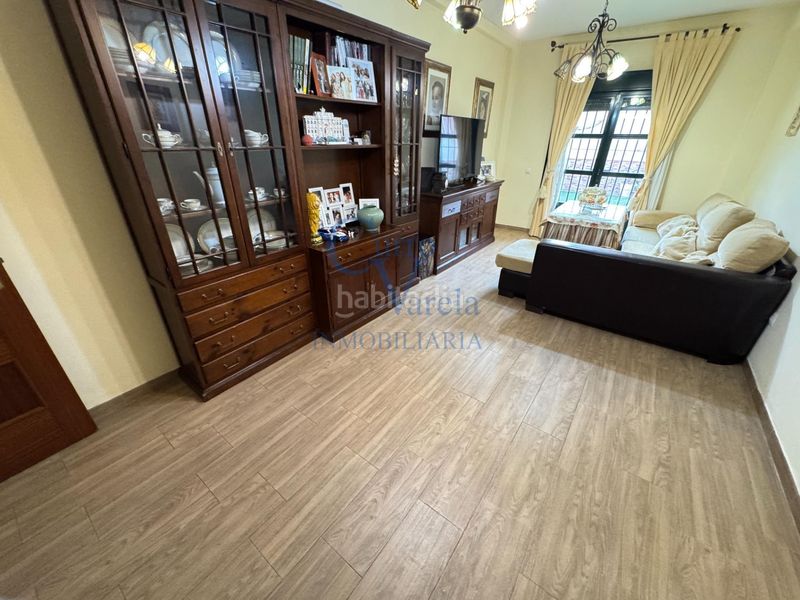 Foto e8de6467-028a-44d5-91db-424574025986. Casa amb calefacció aparcament a Centro - Doña Mercedes Dos Hermanas