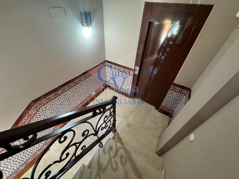 Foto c0df8ec9-af44-431a-956c-369b37c0d3f8. Casa amb calefacció aparcament a Centro - Doña Mercedes Dos Hermanas
