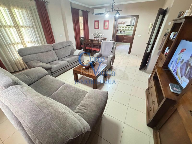 Foto c4c1fa4a-d2ee-425d-9c28-0875178c11f0. Casa amb calefacció aparcament a Centro - Doña Mercedes Dos Hermanas