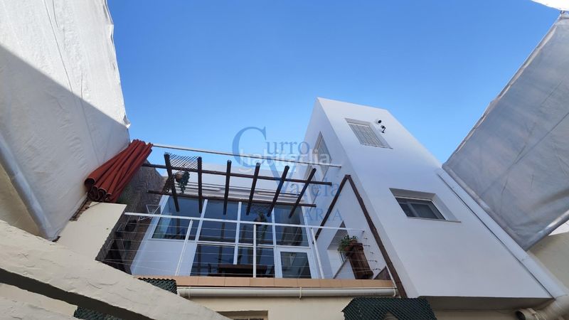 Foto c84507b7-2a58-4fcb-a0d4-6319f5d69454. Casa amb calefacció aparcament a Centro - Doña Mercedes Dos Hermanas