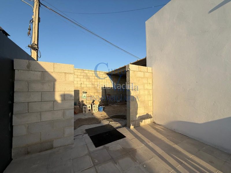 Foto f24b6420-b577-4bad-bc58-f52f0f82e16d. Masia amb calefacció aparcament piscina a La Hacienda - Nueva Andalucía Dos Hermanas