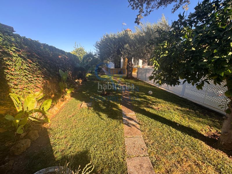 Foto 4b89572c-37d5-477d-99ed-24ce20f28477. Masia amb calefacció aparcament piscina a La Hacienda - Nueva Andalucía Dos Hermanas