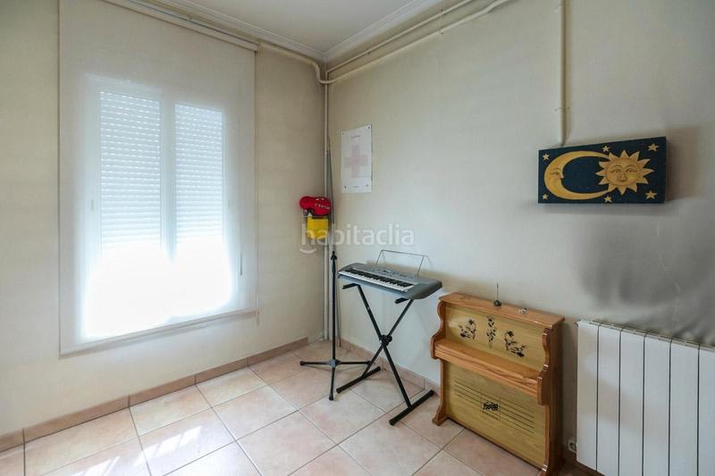 Foto 6610831e-2853-467e-9f02-d8adb6df0dbe. Casa amb calefacció a Creu Alta Sabadell