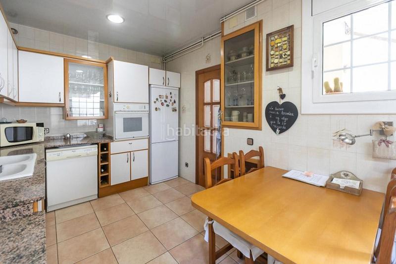 Foto 86f27f38-dd79-4fbe-ba7a-fb1ee3fb9265. Casa amb calefacció a Creu Alta Sabadell