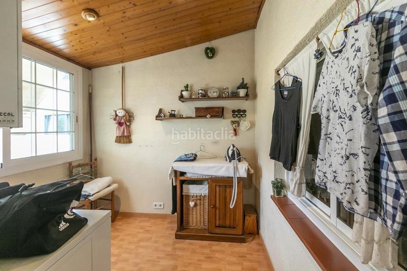 Foto ca3170af-fefa-4932-81ee-9e7f8f58ad2b. Casa amb calefacció a Creu Alta Sabadell