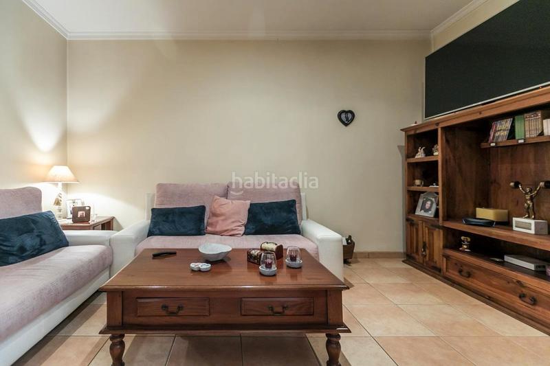 Foto d84aff98-028b-4c77-8560-f2d31daf7fb3. Casa amb calefacció a Creu Alta Sabadell