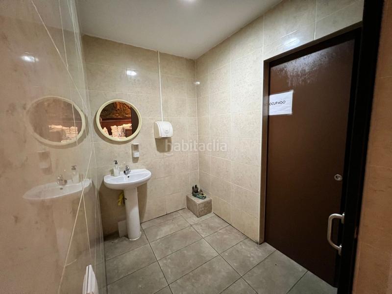 Foto eaadefd5-426f-4ace-9afd-a5fabb299ad6. Pas-de-porte local commercial dans Creu Alta Sabadell