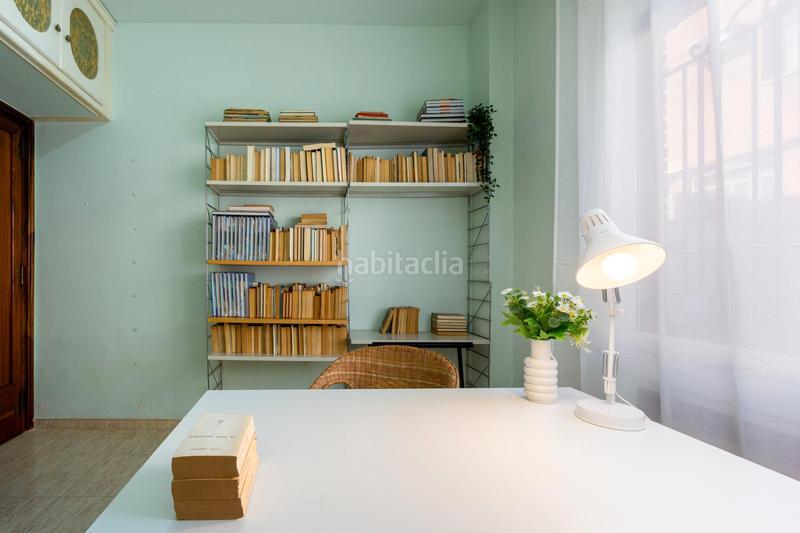Foto 17fb8ef6-dfe1-40e2-ab81-a597f3a4d7f3. Haus mit heizung parking in Hostafrancs Sabadell