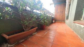 Pis a Campoamor. Piso de 3 habitaciones, balcón y parking en sabadell sud