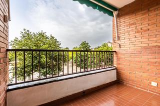 Pis a Hostafrancs. Piso de 4 habitaciones junto al parc cataluña sabadell